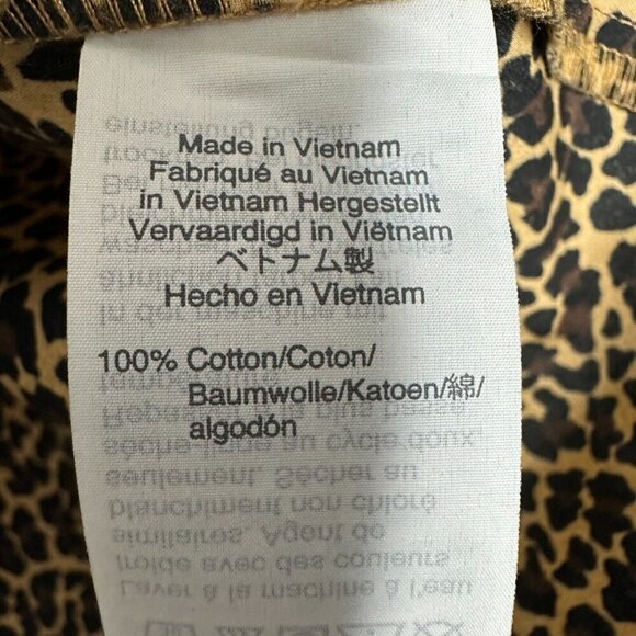 J Crew Button up Shirt Size M Leopard Print Long Sleeve Signature Fit - Picture 2 of 11